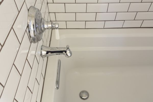 Waco Bathtub Refinishing
